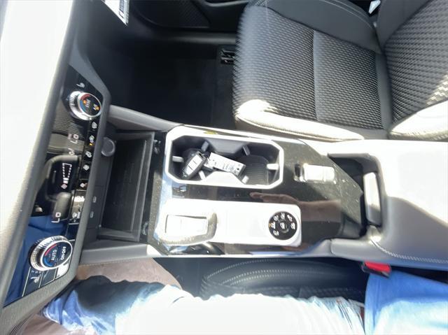 new 2025 Mitsubishi Outlander car, priced at $30,367