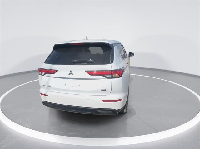 new 2024 Mitsubishi Outlander car, priced at $32,367