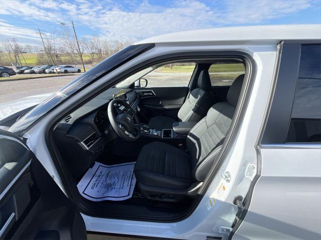 new 2025 Mitsubishi Outlander PHEV car, priced at $47,605