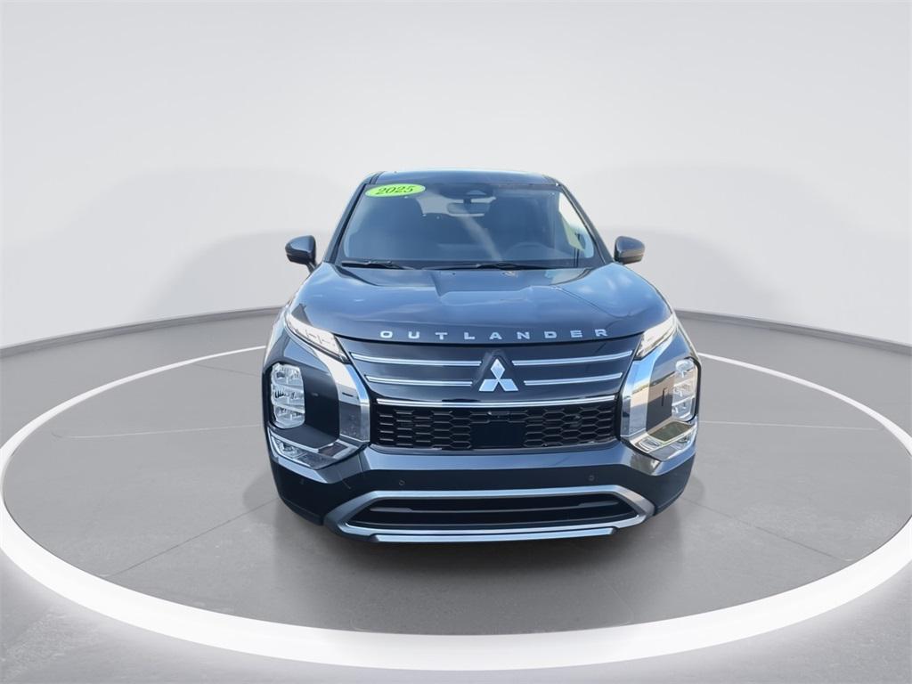 new 2025 Mitsubishi Outlander car, priced at $34,500