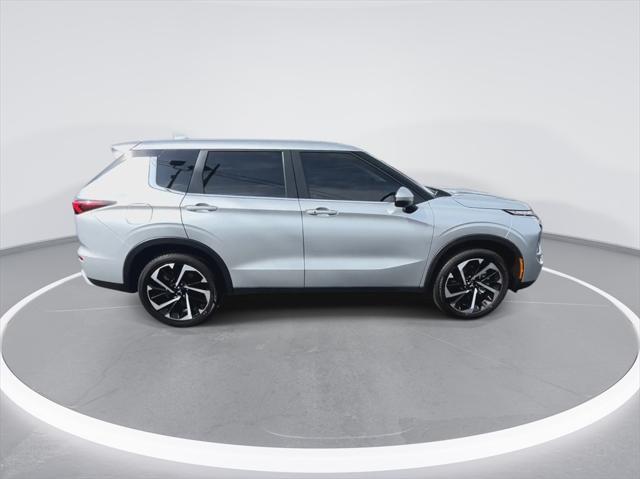 new 2024 Mitsubishi Outlander car, priced at $33,000