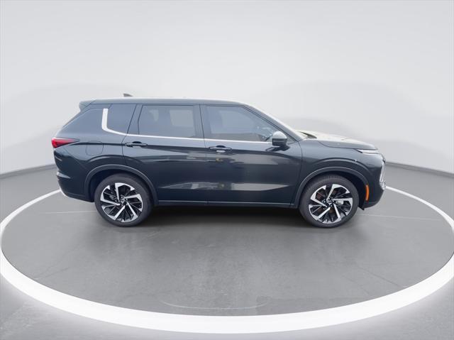 new 2024 Mitsubishi Outlander car, priced at $30,000