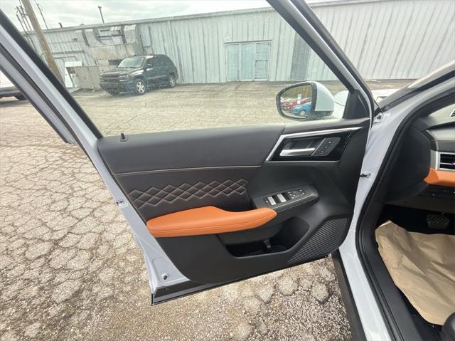 new 2025 Mitsubishi Outlander PHEV car, priced at $49,467