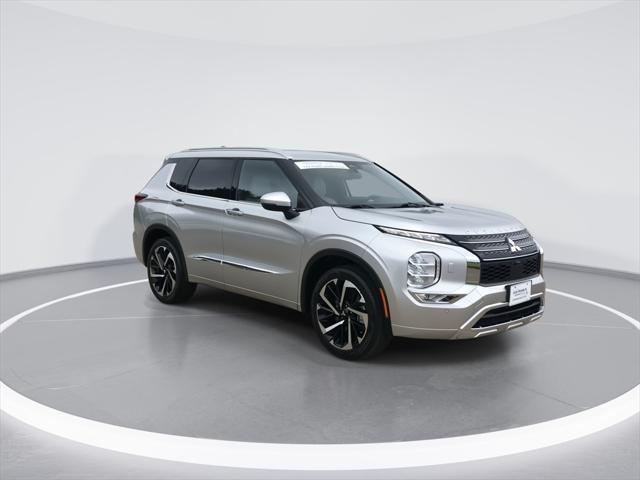 used 2022 Mitsubishi Outlander car, priced at $27,498