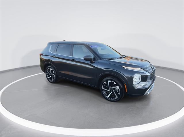 new 2024 Mitsubishi Outlander car, priced at $31,367