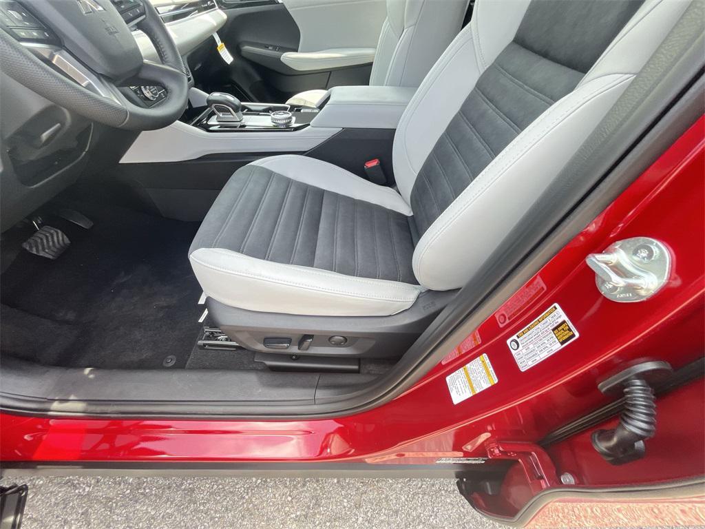 new 2025 Mitsubishi Outlander car, priced at $34,967