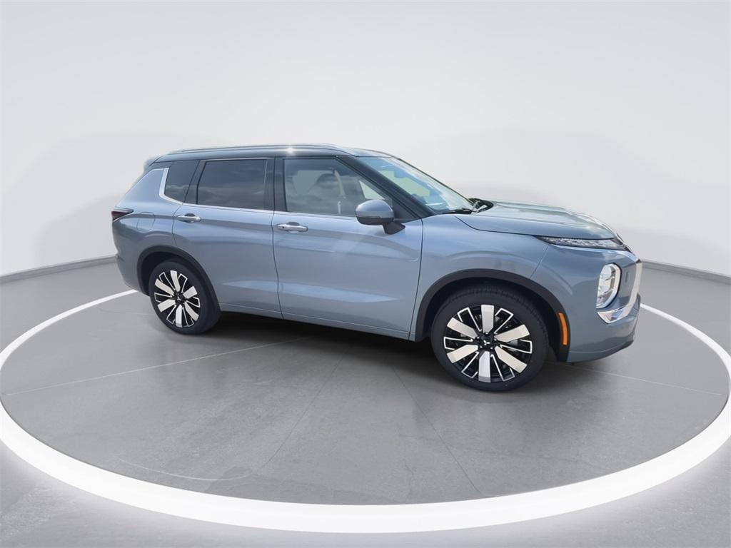 new 2025 Mitsubishi Outlander car, priced at $42,000