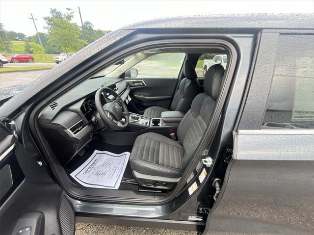 new 2024 Mitsubishi Outlander car, priced at $33,767