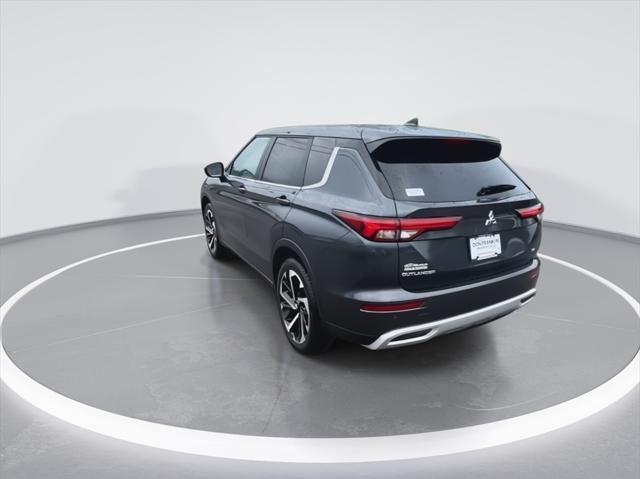 new 2024 Mitsubishi Outlander car, priced at $33,767