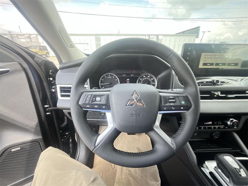 new 2025 Mitsubishi Outlander car, priced at $33,500
