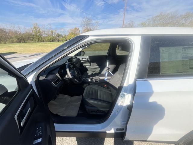 new 2024 Mitsubishi Outlander car, priced at $31,967