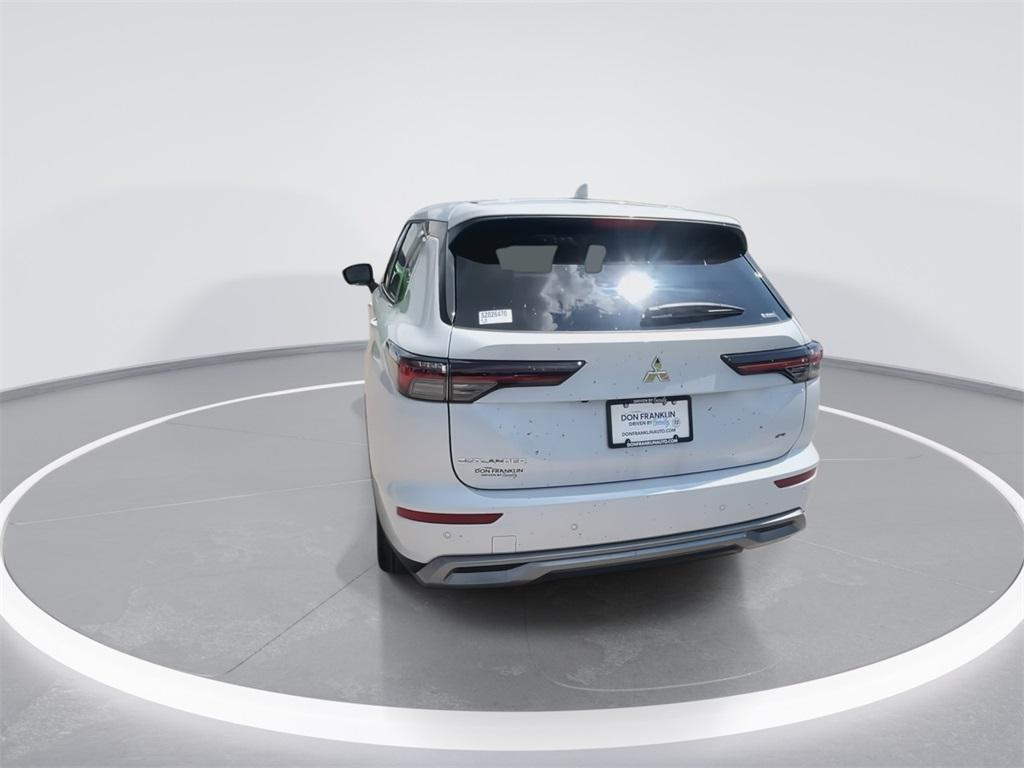 new 2025 Mitsubishi Outlander car, priced at $32,867