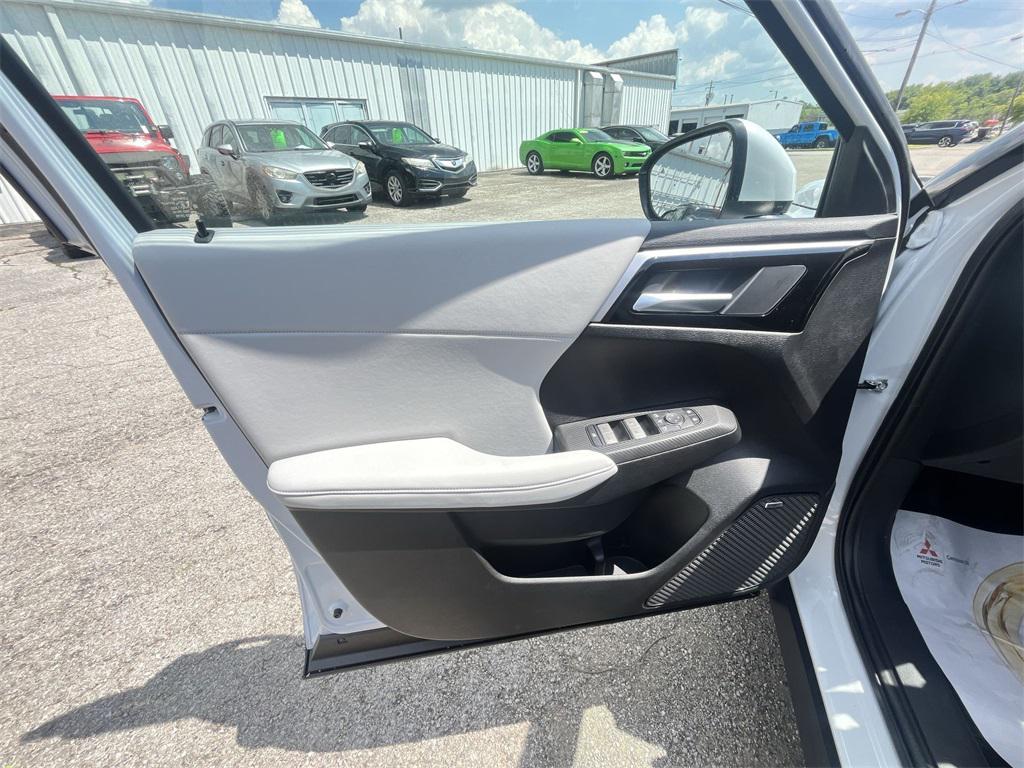 new 2025 Mitsubishi Outlander car, priced at $32,867