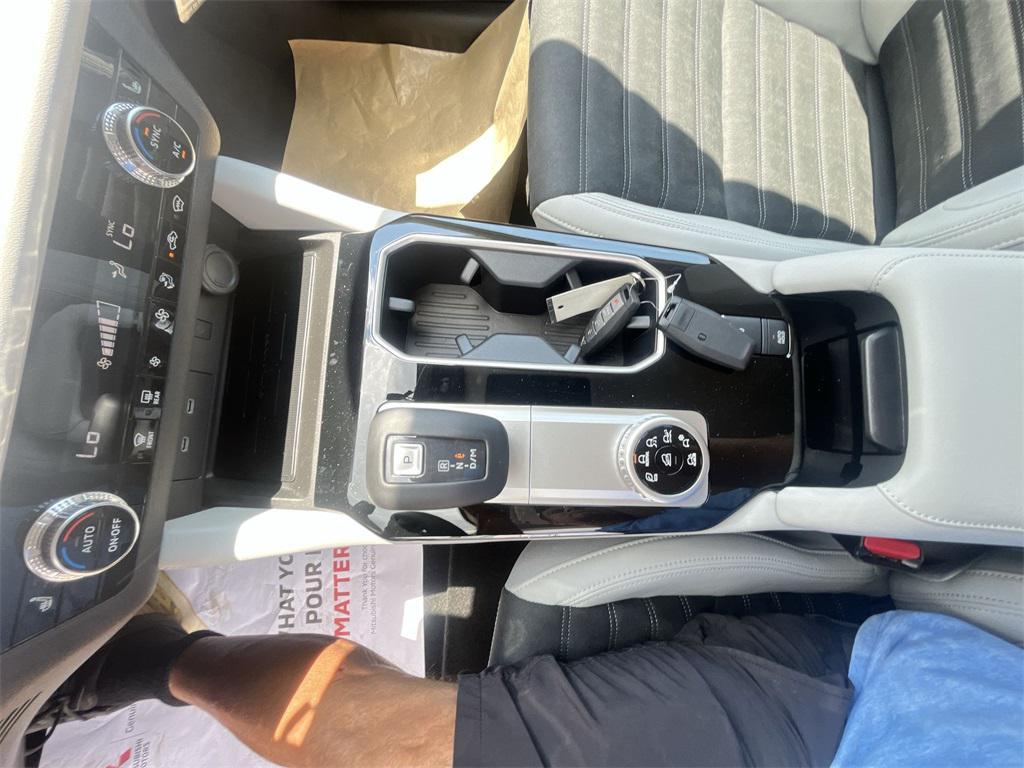 new 2025 Mitsubishi Outlander car, priced at $32,867