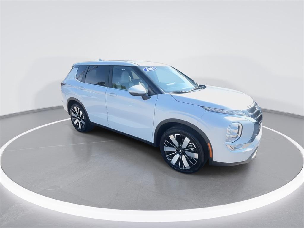 new 2025 Mitsubishi Outlander car, priced at $34,967