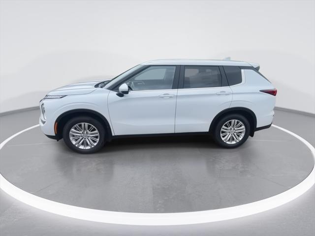 new 2024 Mitsubishi Outlander car, priced at $30,717