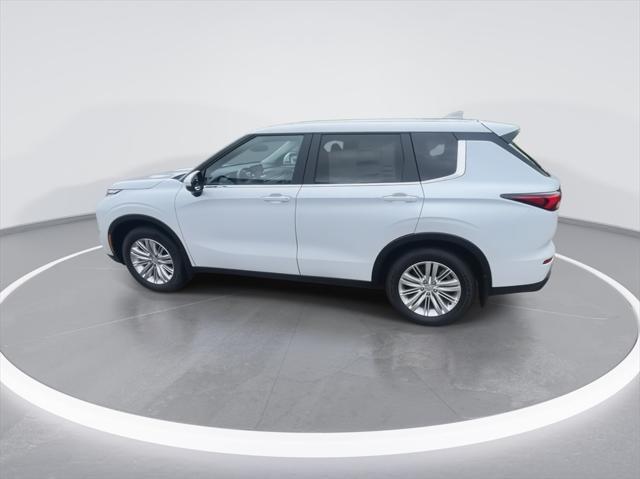 new 2024 Mitsubishi Outlander car, priced at $30,717