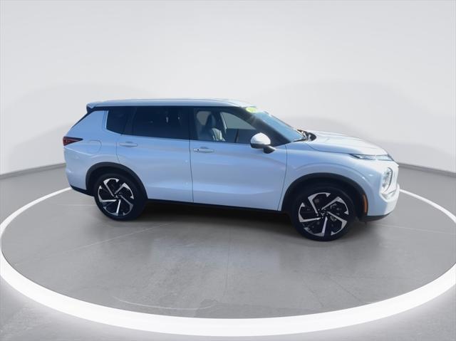 new 2024 Mitsubishi Outlander car, priced at $31,967