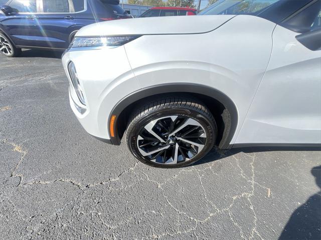 new 2024 Mitsubishi Outlander car, priced at $31,967