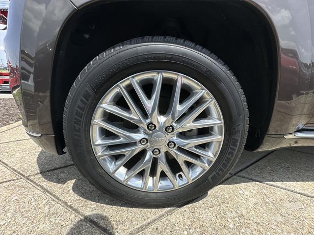 used 2018 Jeep Grand Cherokee car, priced at $24,521