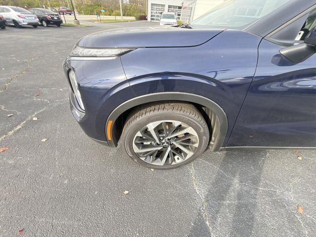 new 2024 Mitsubishi Outlander car, priced at $29,367