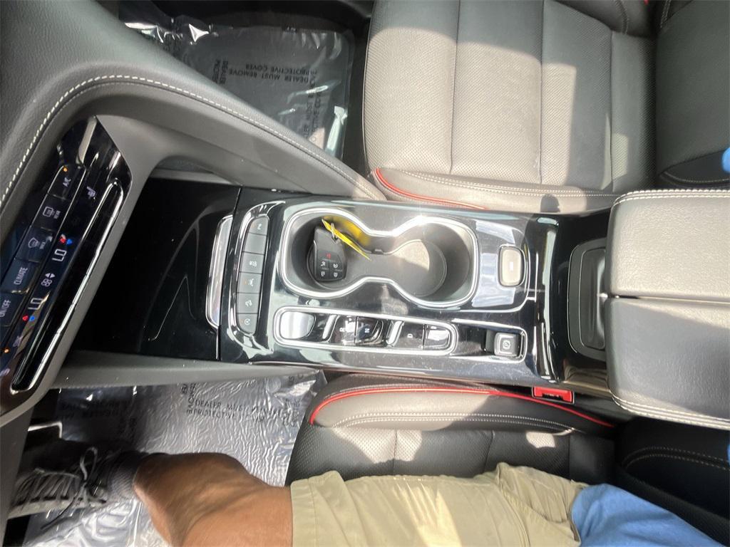 used 2023 Buick Envision car, priced at $32,223