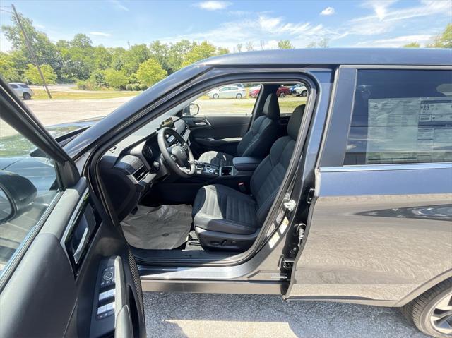 new 2024 Mitsubishi Outlander car, priced at $30,000