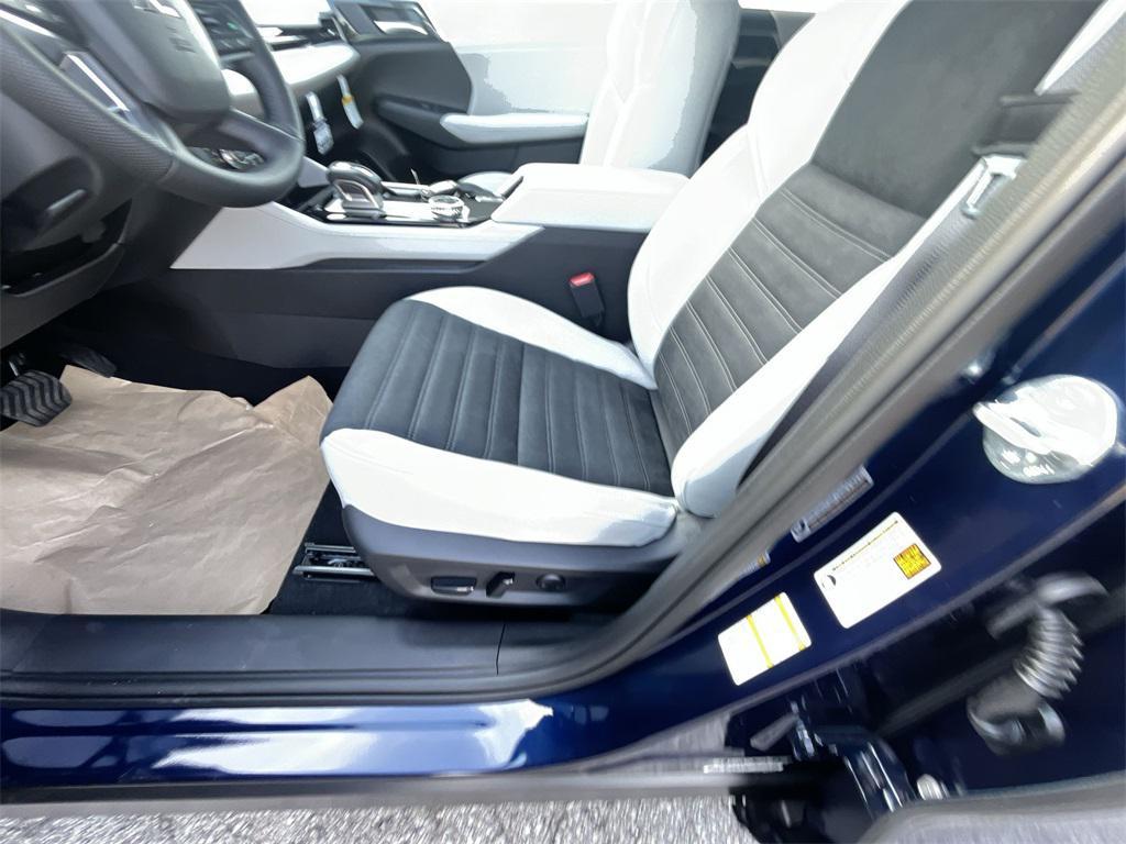 new 2025 Mitsubishi Outlander car, priced at $31,967
