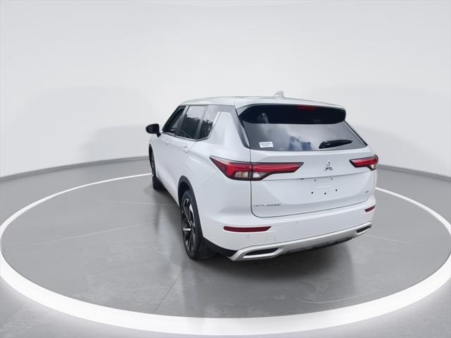 new 2024 Mitsubishi Outlander car, priced at $32,767