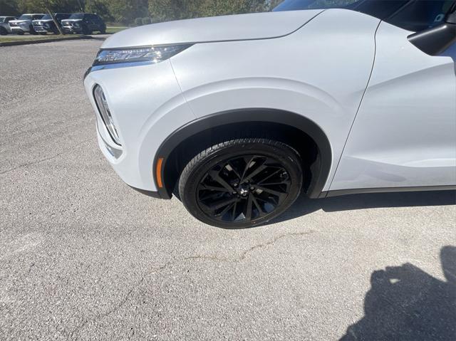 new 2024 Mitsubishi Outlander car, priced at $30,797