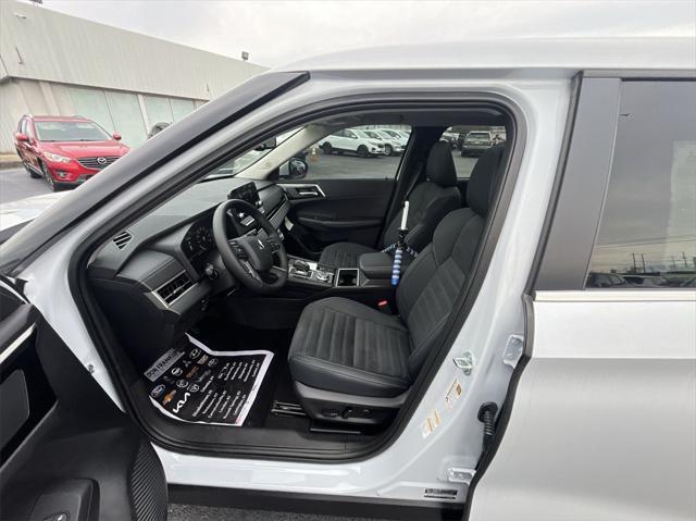 new 2024 Mitsubishi Outlander car, priced at $31,967