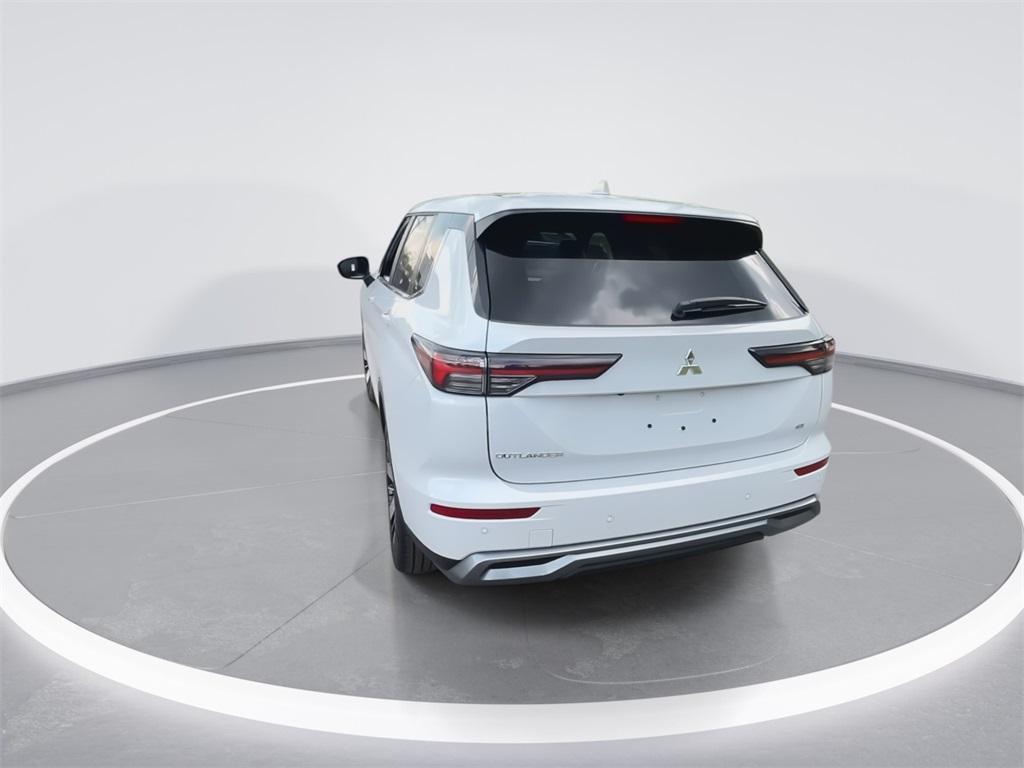new 2025 Mitsubishi Outlander car, priced at $33,767