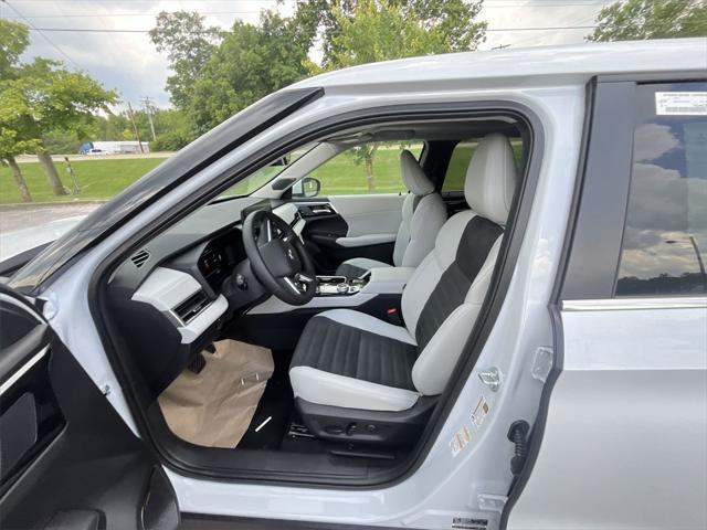new 2025 Mitsubishi Outlander car, priced at $35,467