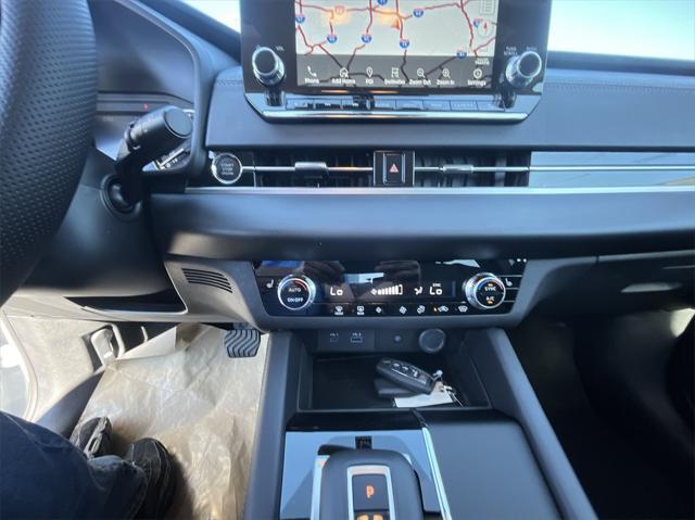 used 2024 Mitsubishi Outlander car, priced at $33,567