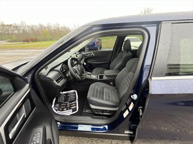 new 2024 Mitsubishi Outlander car, priced at $29,567