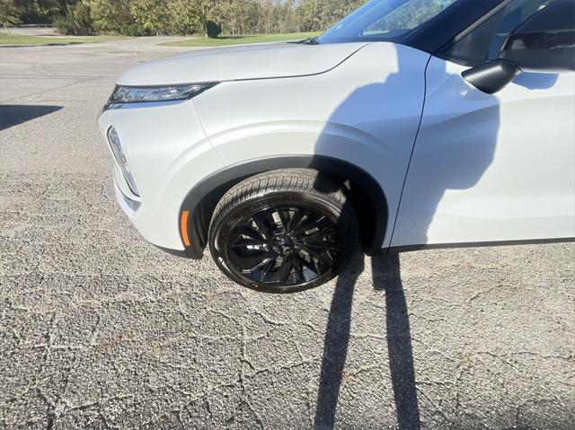 new 2024 Mitsubishi Outlander car, priced at $31,995