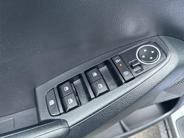 used 2025 Kia Seltos car, priced at $25,585