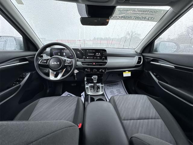 used 2025 Kia Seltos car, priced at $25,585