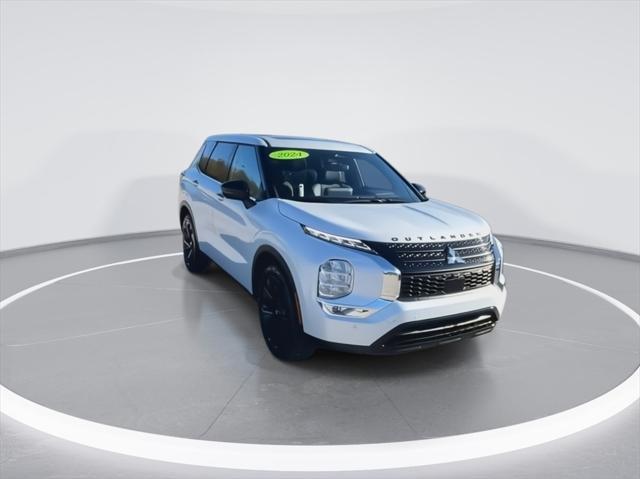 new 2024 Mitsubishi Outlander car, priced at $31,897