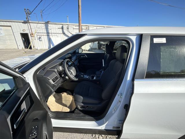 new 2024 Mitsubishi Outlander car, priced at $31,967