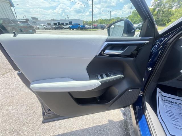 new 2025 Mitsubishi Outlander car, priced at $32,000