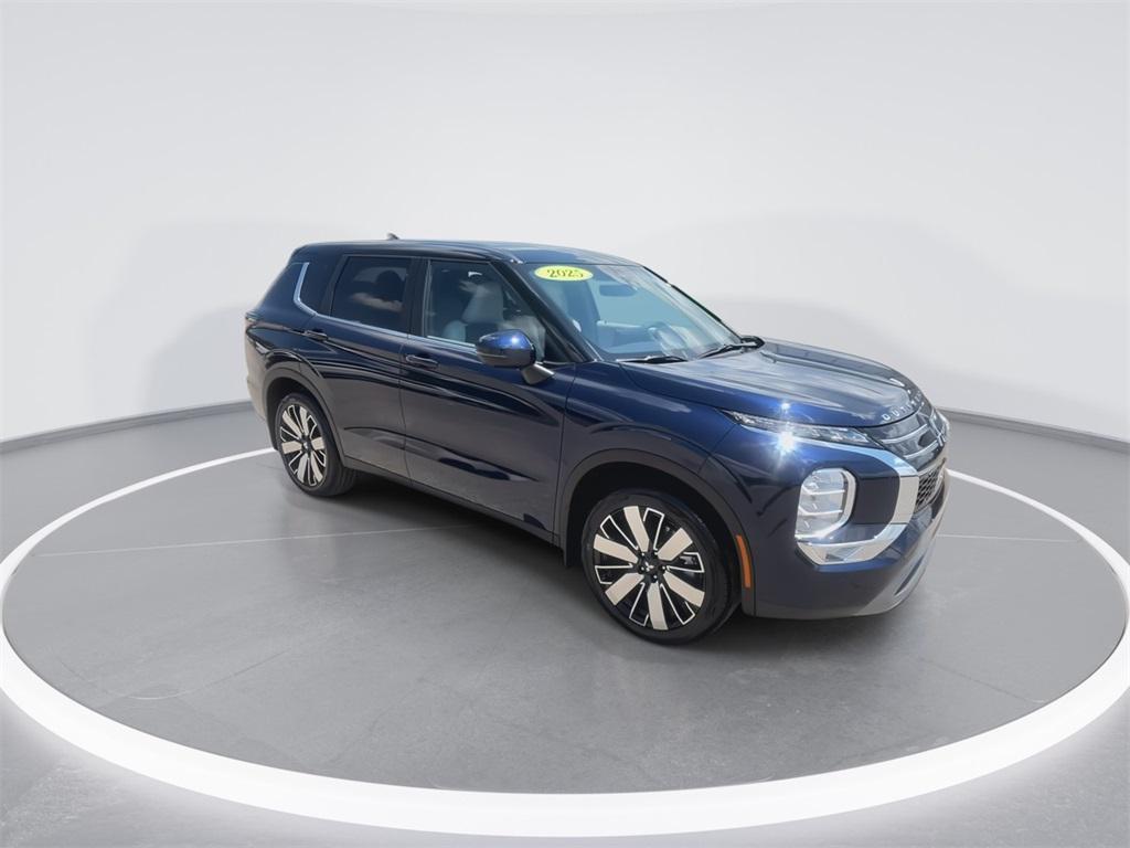 new 2025 Mitsubishi Outlander car, priced at $30,967