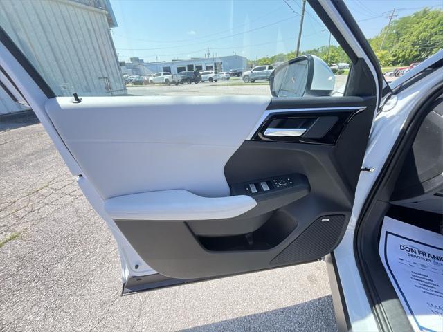 new 2025 Mitsubishi Outlander car, priced at $31,000