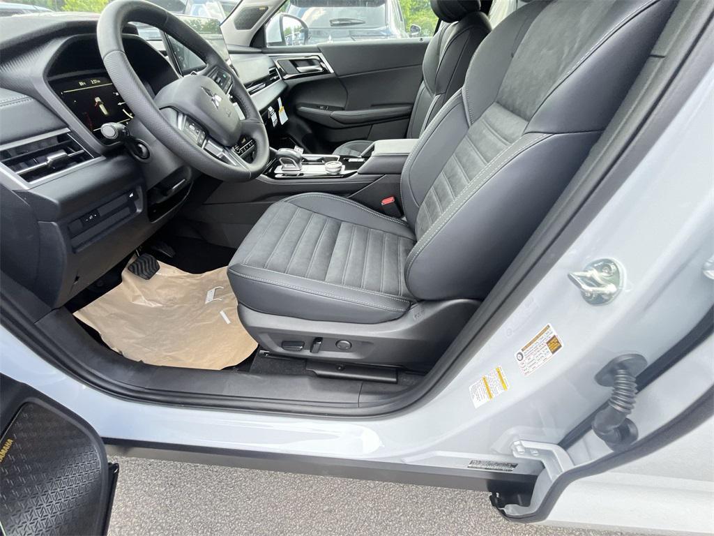new 2025 Mitsubishi Outlander car, priced at $34,967