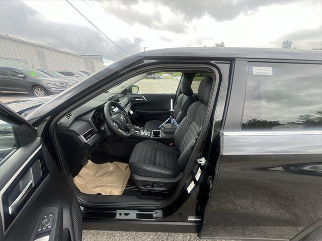 new 2024 Mitsubishi Outlander car, priced at $31,967