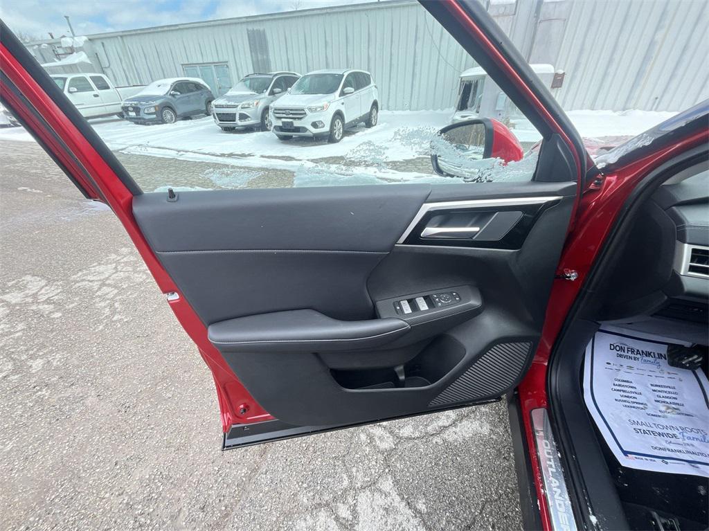 new 2025 Mitsubishi Outlander PHEV car, priced at $40,467
