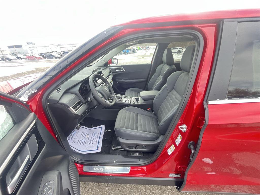 new 2025 Mitsubishi Outlander PHEV car, priced at $40,467