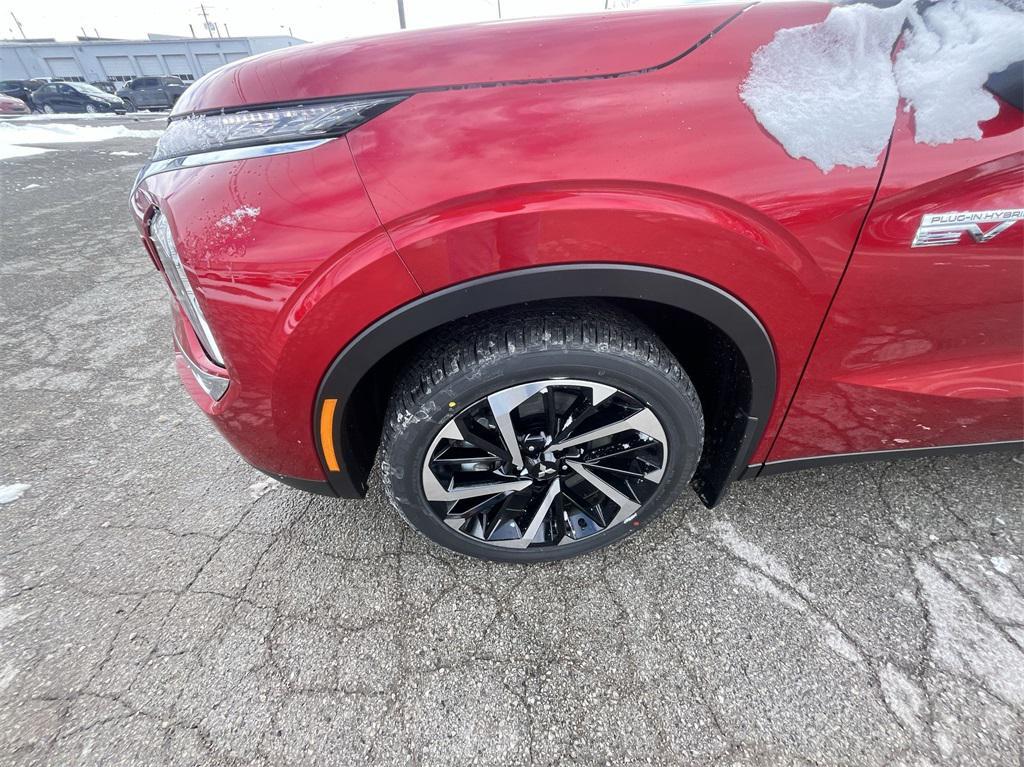 new 2025 Mitsubishi Outlander PHEV car, priced at $40,467