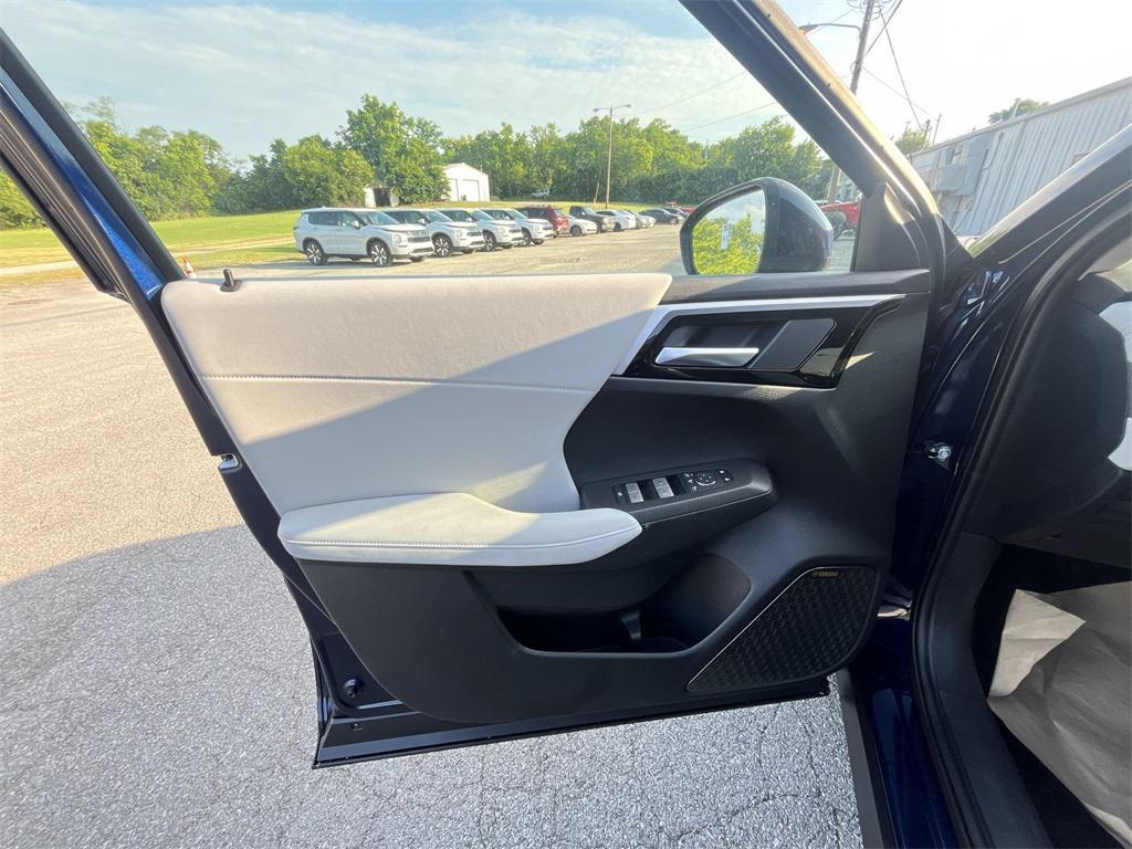 new 2025 Mitsubishi Outlander car, priced at $33,497