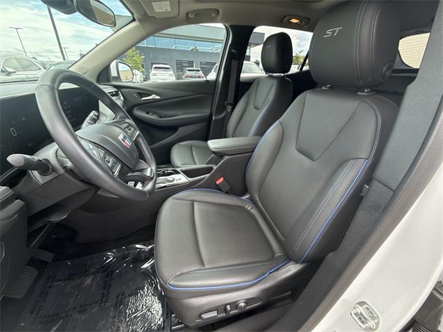 used 2025 Buick Encore GX car, priced at $27,588